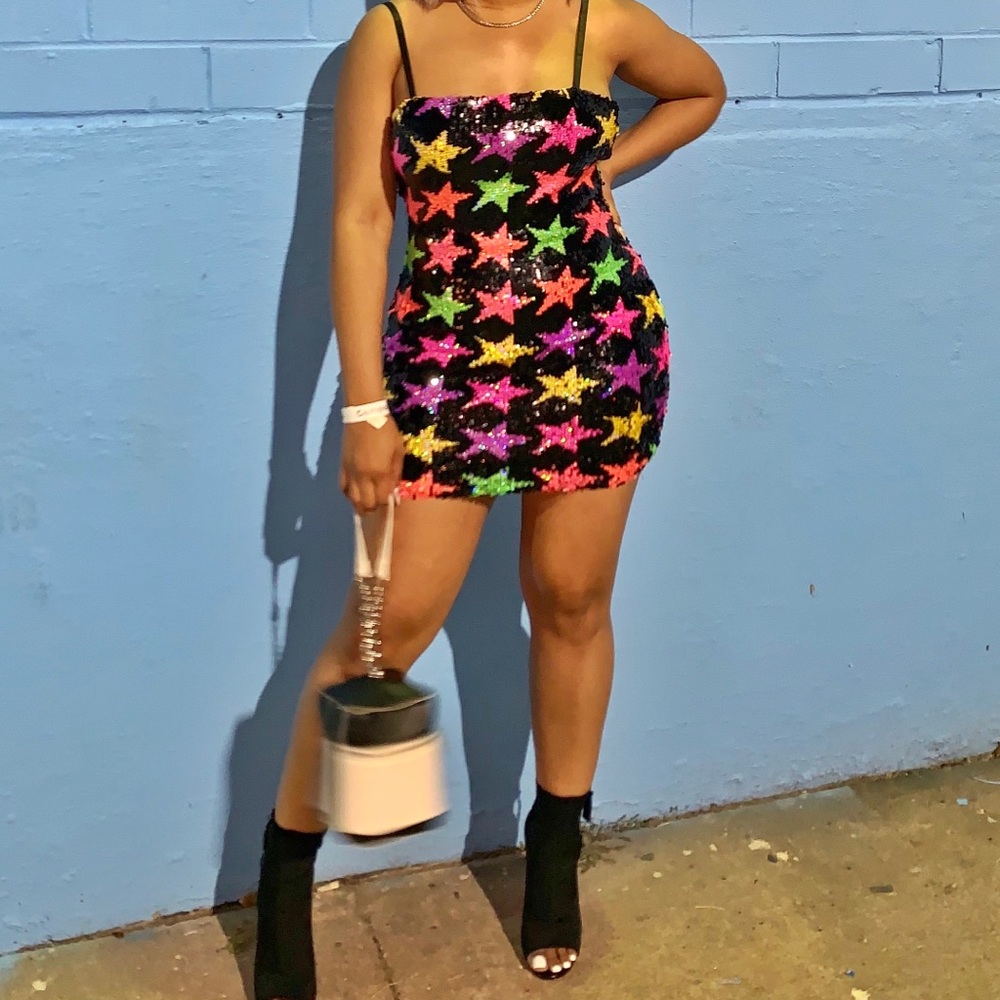 Mini all over sequin star dress